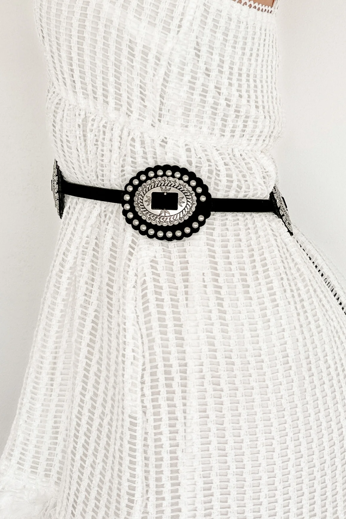 Barnyard Breeze Leather Detailed Concho Belt (Silver/Black) - Image 2