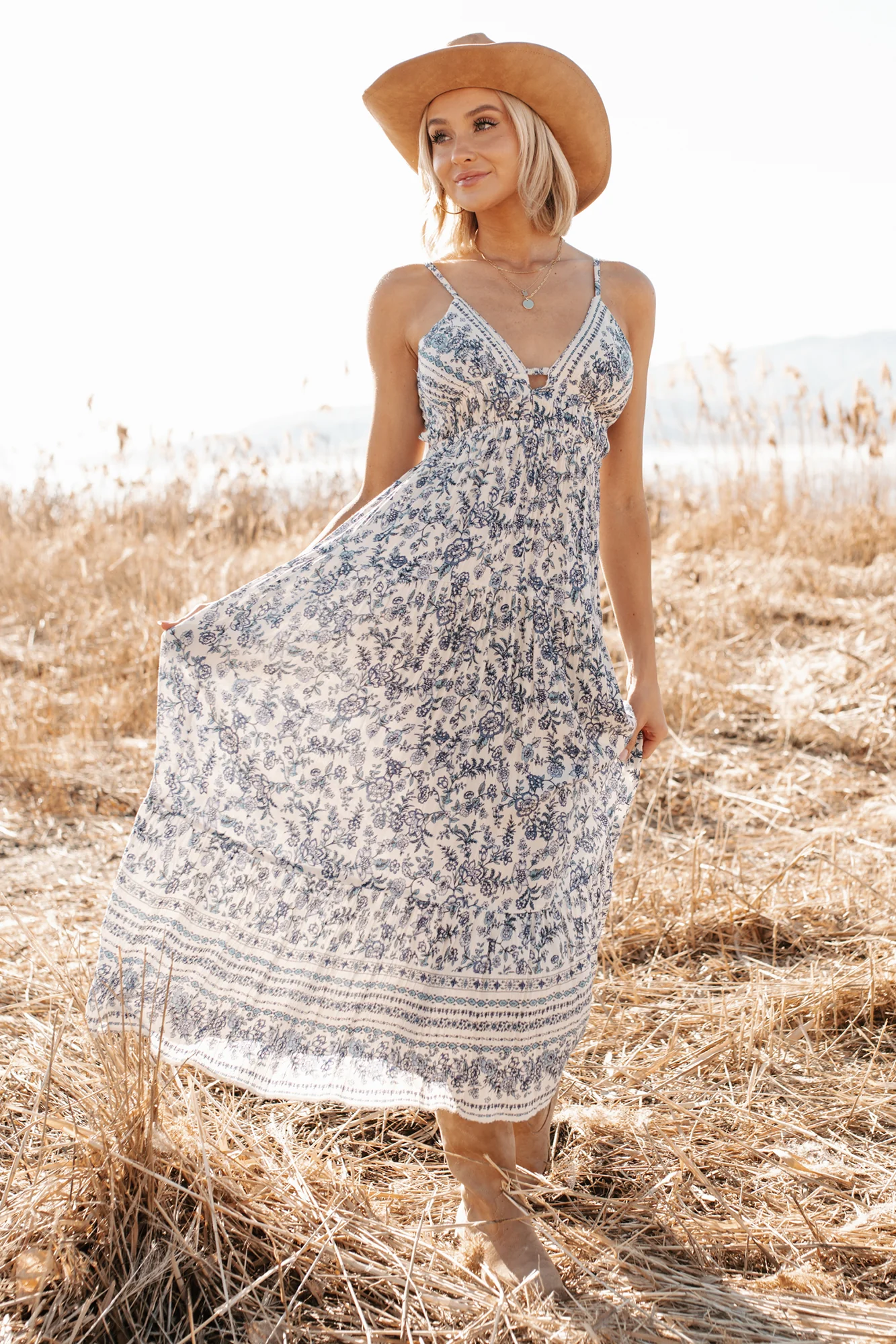 Eyes On You Floral Sleeveless Maxi Dress (Ivory/Blue) - Image 2
