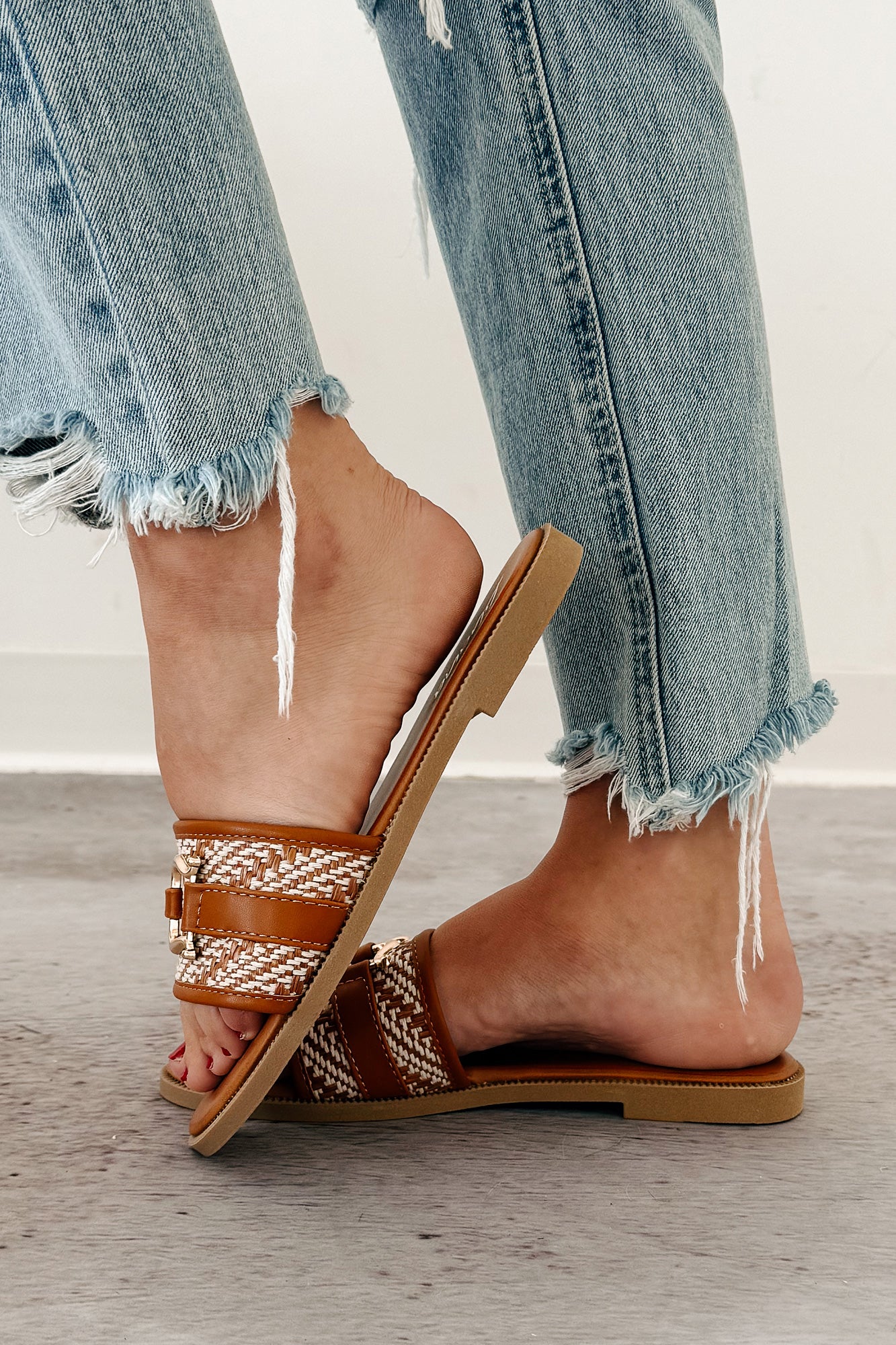 Full Look Ahead Raffia Horsebit Sandals (Tan) - Image 2