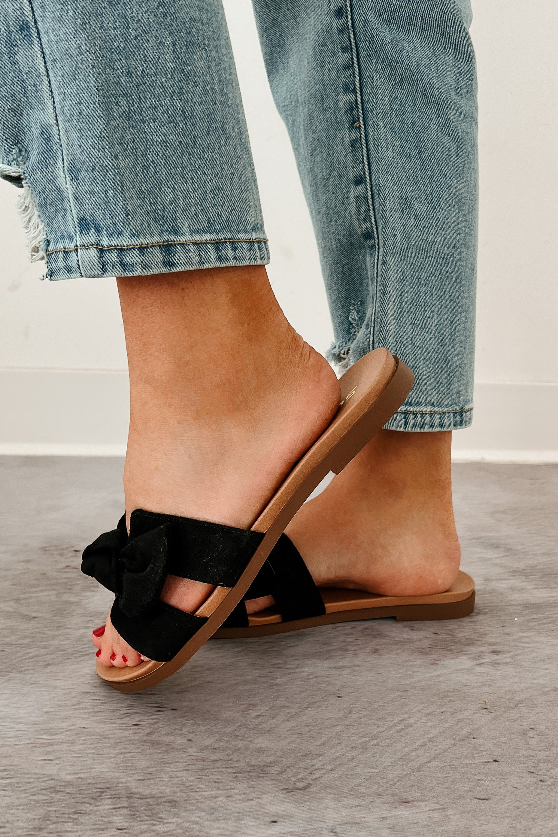 Glam Goals H Cut Bow Strap Sandals (Black) - Image 3