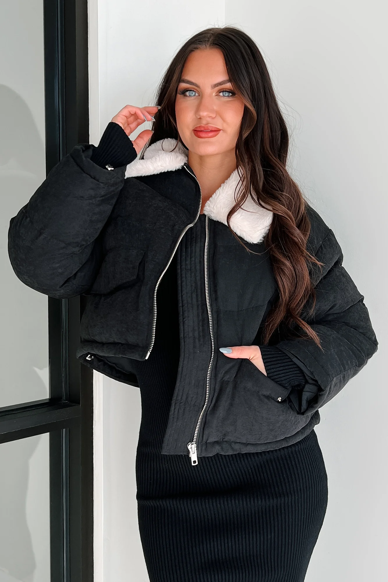 Icy Looks Faux Fur Collar Puffer Jacket (Black) - Image 2