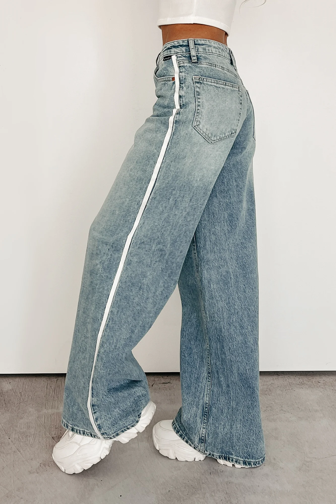 Lena Wide Leg Side Stripe Cello Jeans (Light) - Image 4