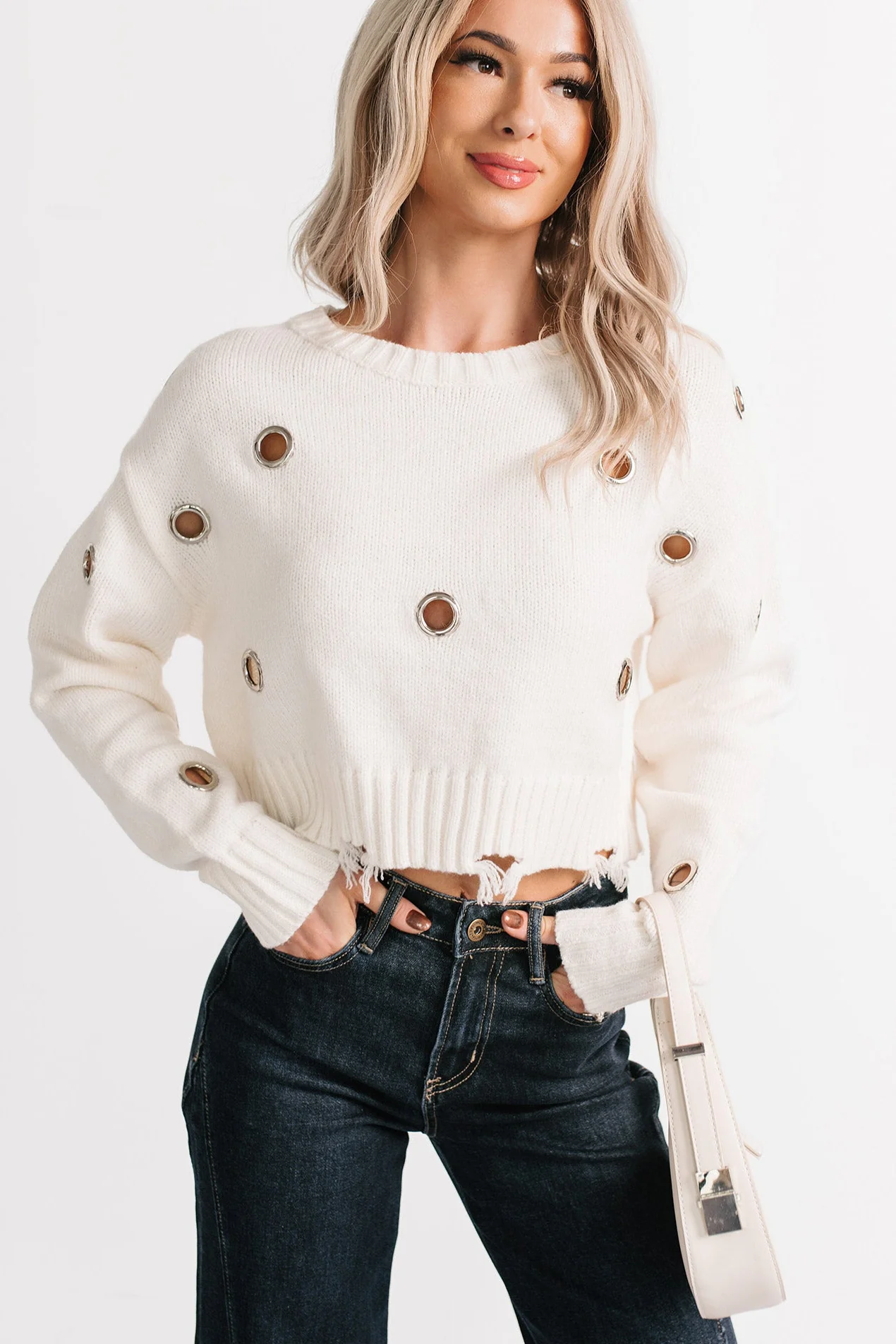 Winter Slow Distressed Grommet Sweater (Ivory)